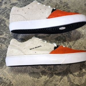 Jordan Series.02 " Dear Deloris" size 10.5